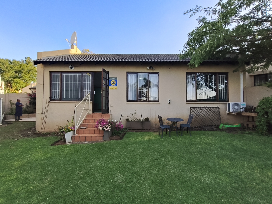 To Let 3 Bedroom Property for Rent in Morningside Gauteng