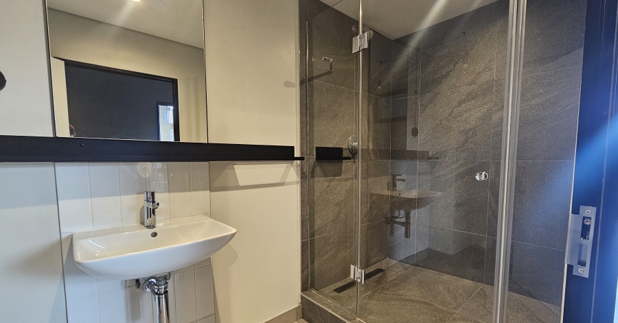 1 Bedroom Property for Sale in Sandown Gauteng