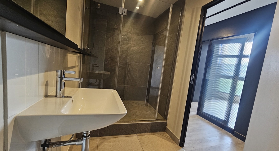 1 Bedroom Property for Sale in Sandown Gauteng