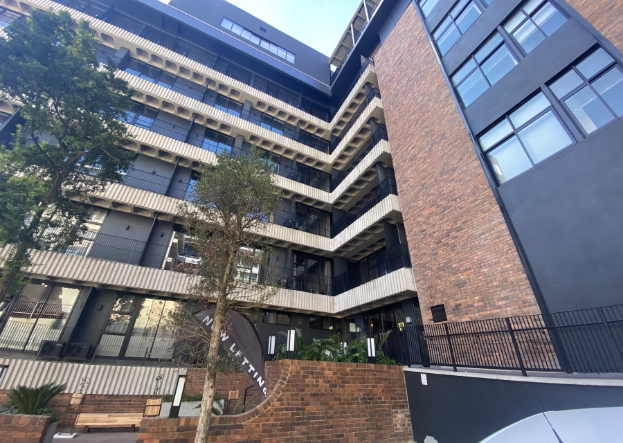 1 Bedroom Property for Sale in Sandown Gauteng