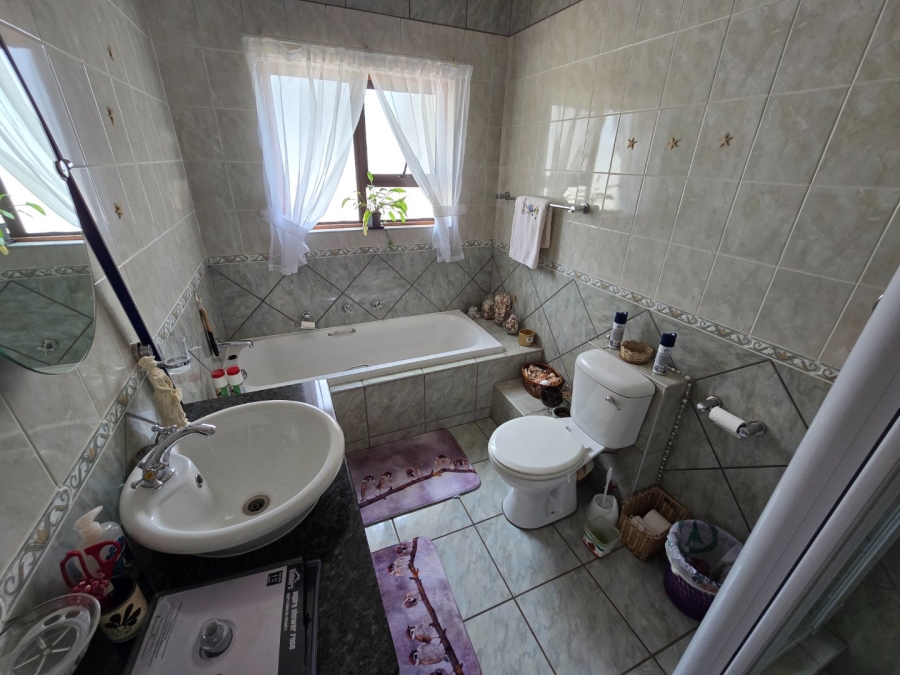 2 Bedroom Property for Sale in Sinoville Gauteng