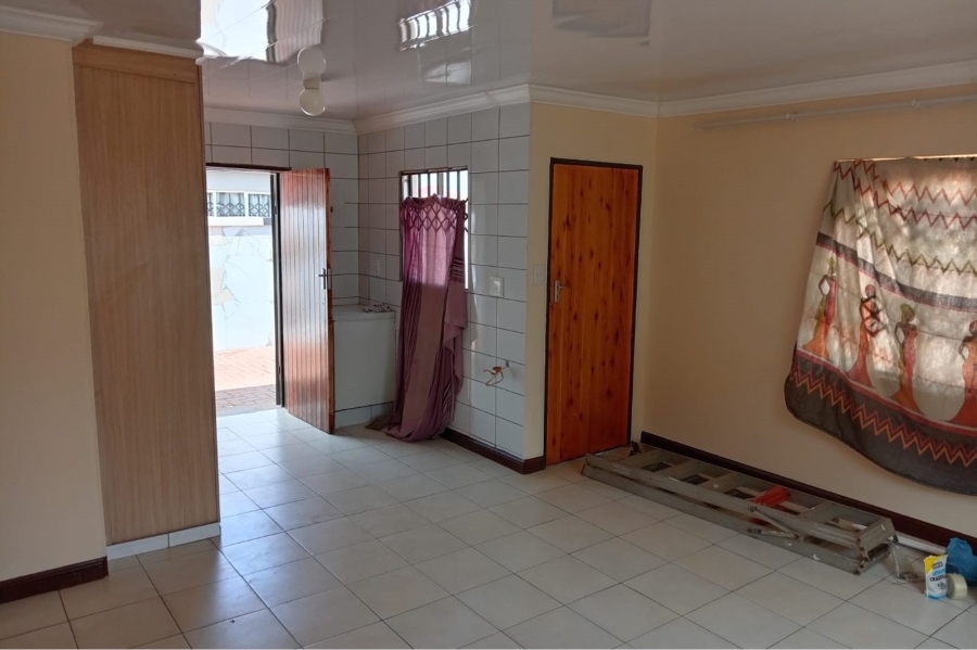 To Let 3 Bedroom Property for Rent in Protea Glen Gauteng