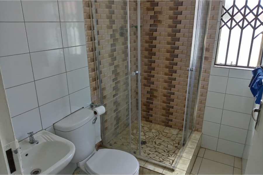 To Let 3 Bedroom Property for Rent in Protea Glen Gauteng