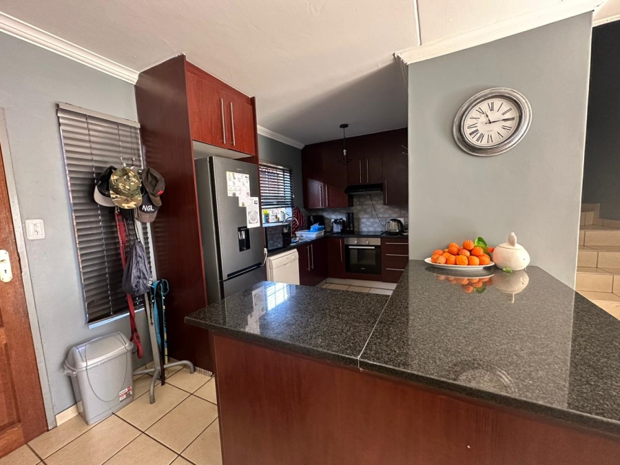 To Let 3 Bedroom Property for Rent in Montana Gauteng