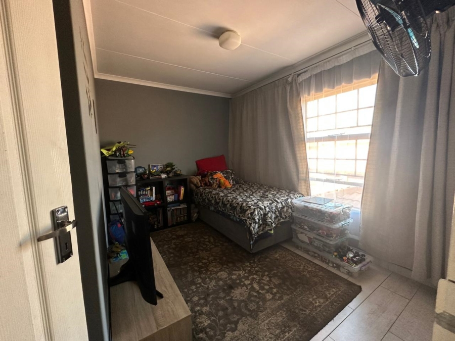 To Let 3 Bedroom Property for Rent in Montana Gauteng