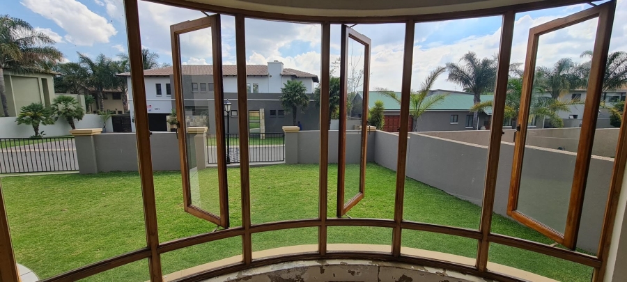 To Let 4 Bedroom Property for Rent in Greenstone Hill Gauteng