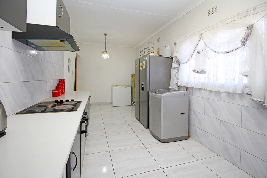 To Let 4 Bedroom Property for Rent in Mindalore Gauteng