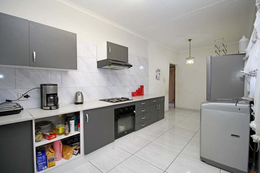 To Let 4 Bedroom Property for Rent in Mindalore Gauteng