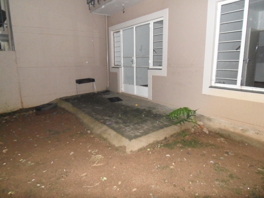 To Let 1 Bedroom Property for Rent in Rembrandt Park Gauteng