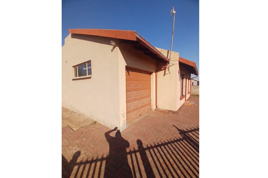 2 Bedroom Property for Sale in Sebokeng Zone 17 Gauteng