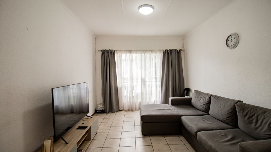 1 Bedroom Property for Sale in Rembrandt Park Gauteng