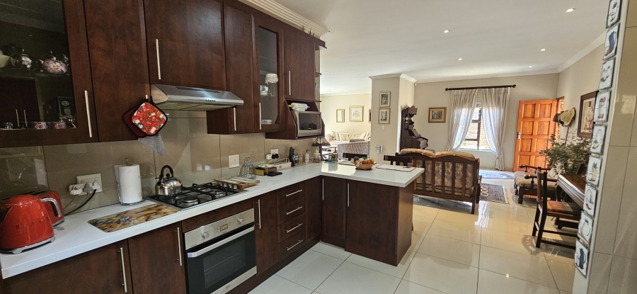 4 Bedroom Property for Sale in New Redruth Gauteng