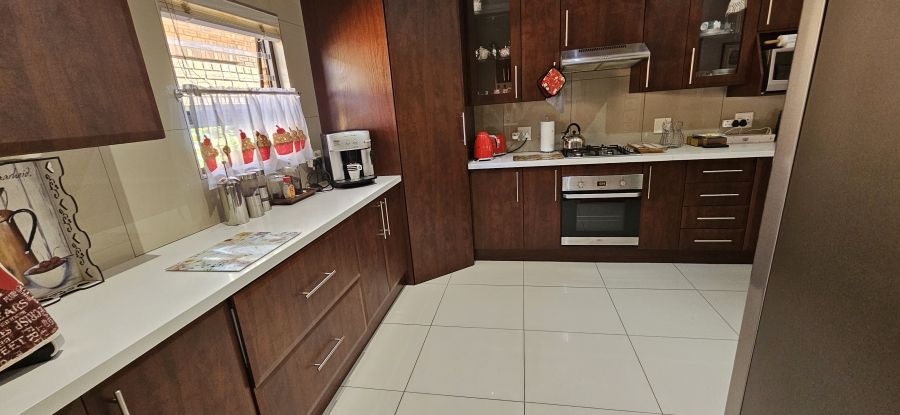 4 Bedroom Property for Sale in New Redruth Gauteng