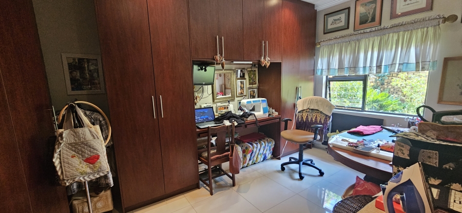 4 Bedroom Property for Sale in New Redruth Gauteng
