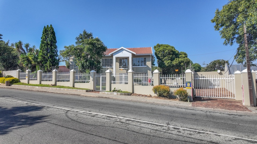 To Let commercial Property for Rent in Parkmore Gauteng