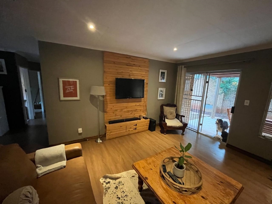 3 Bedroom Property for Sale in Die Wilgers Gauteng