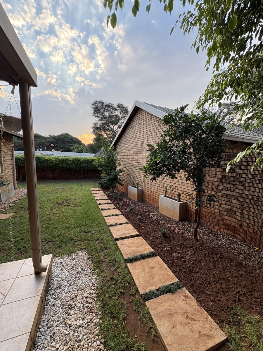 3 Bedroom Property for Sale in Die Wilgers Gauteng