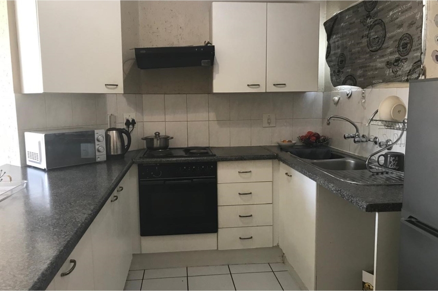 2 Bedroom Property for Sale in Bromhof Gauteng