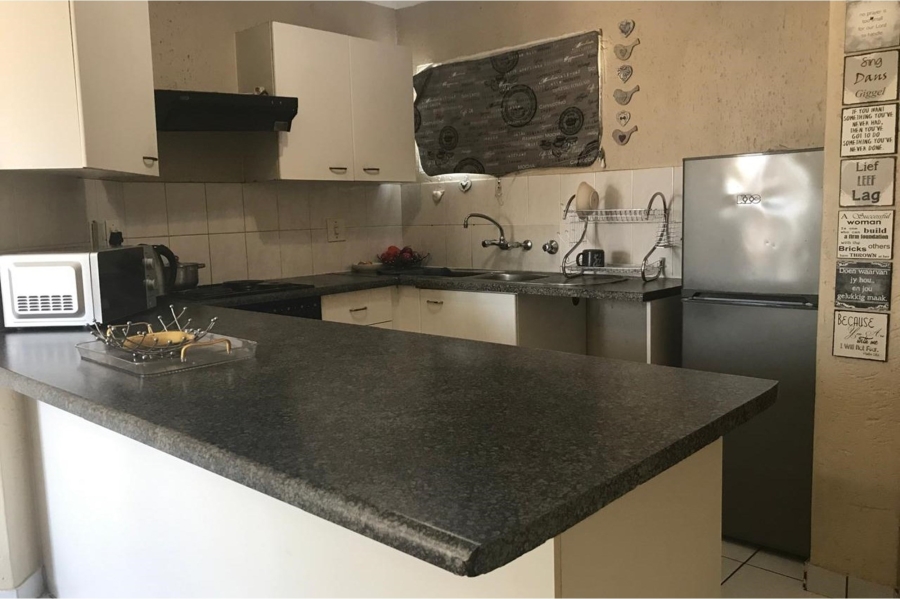 2 Bedroom Property for Sale in Bromhof Gauteng