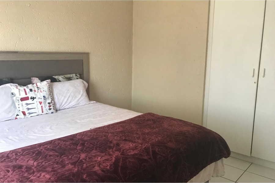 2 Bedroom Property for Sale in Bromhof Gauteng