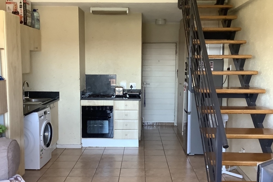 1 Bedroom Property for Sale in Hatfield Gauteng