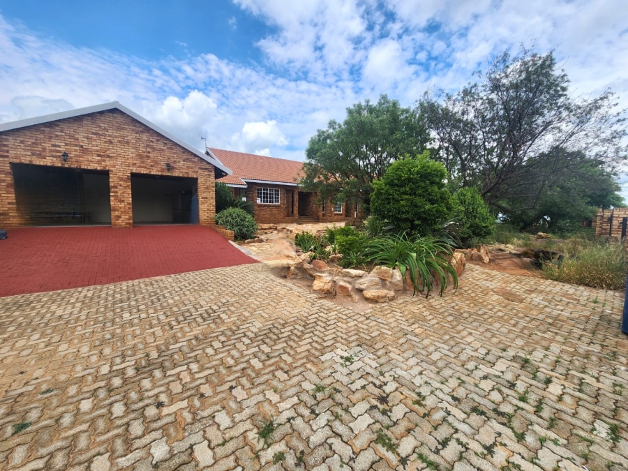 4 Bedroom Property for Sale in Bronkhorstbaai Gauteng