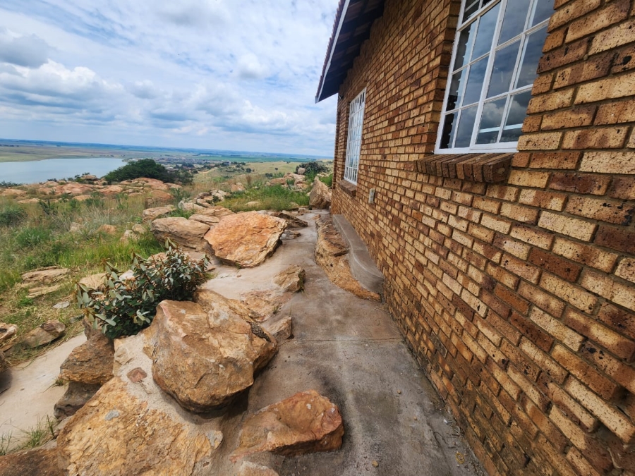 4 Bedroom Property for Sale in Bronkhorstbaai Gauteng