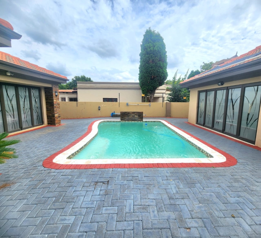 4 Bedroom Property for Sale in Riamar Park Gauteng