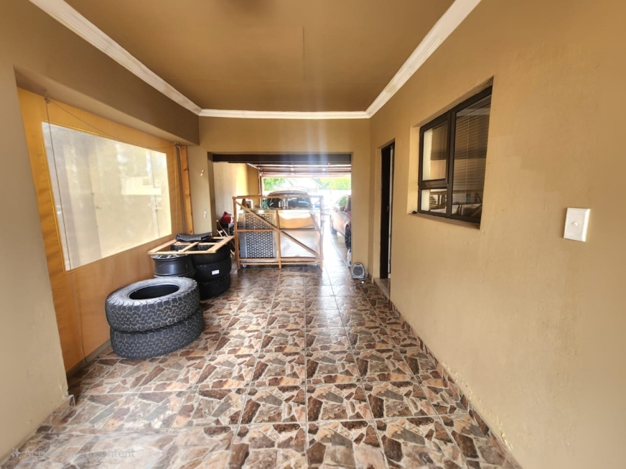 4 Bedroom Property for Sale in Riamar Park Gauteng