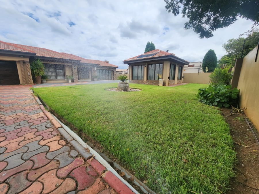 4 Bedroom Property for Sale in Riamar Park Gauteng