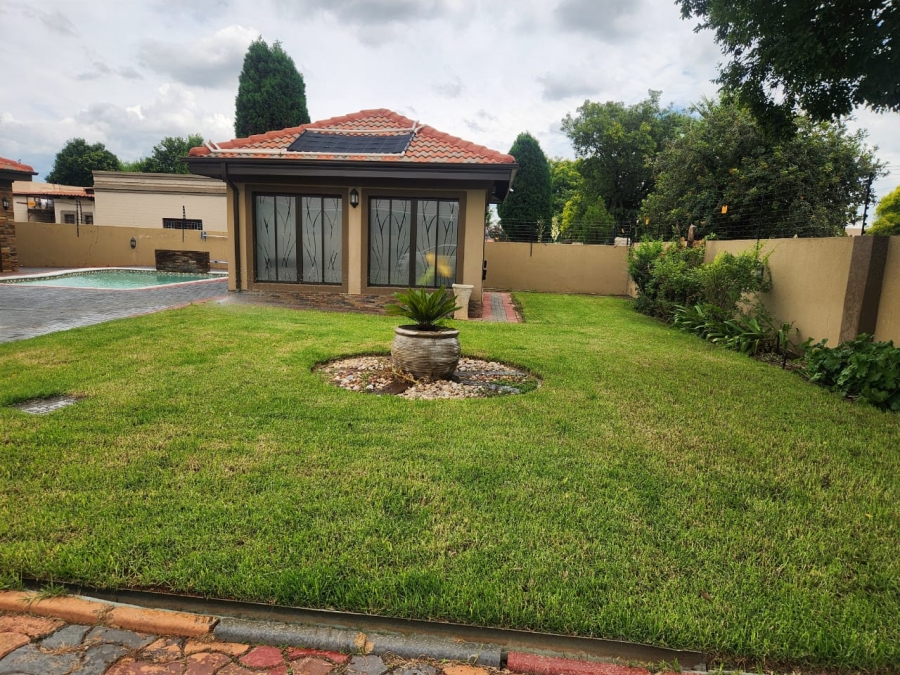 4 Bedroom Property for Sale in Riamar Park Gauteng