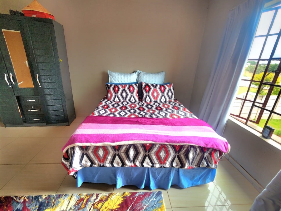 5 Bedroom Property for Sale in Cultura Park Gauteng