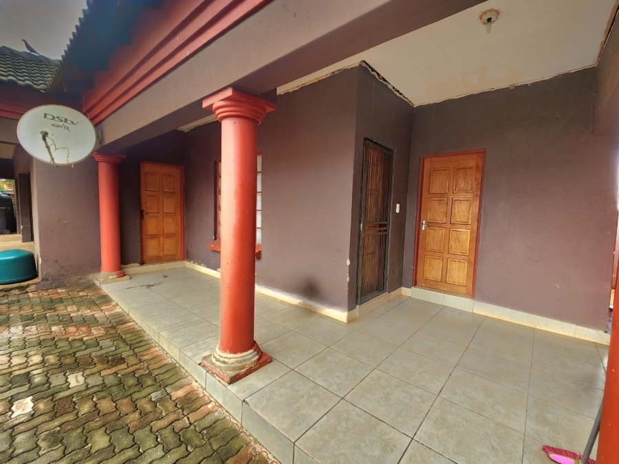 5 Bedroom Property for Sale in Cultura Park Gauteng