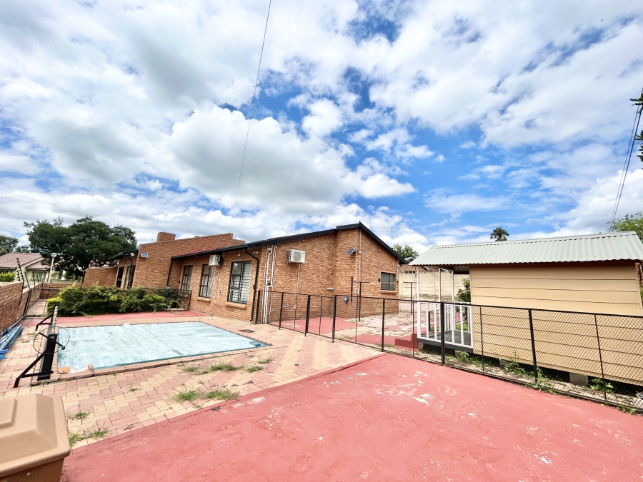 4 Bedroom Property for Sale in Country View Gauteng