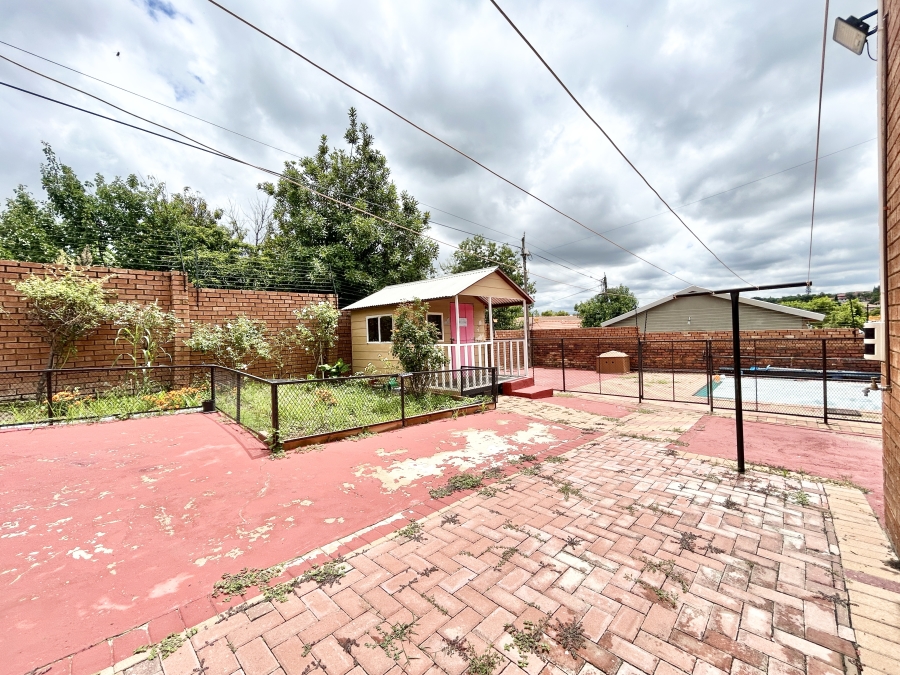 4 Bedroom Property for Sale in Country View Gauteng