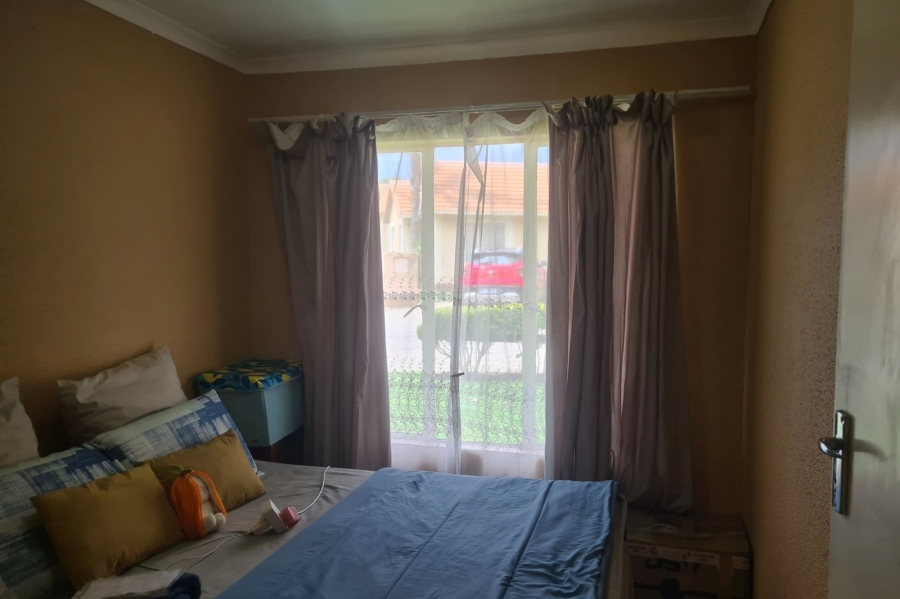 2 Bedroom Property for Sale in Kew Gauteng