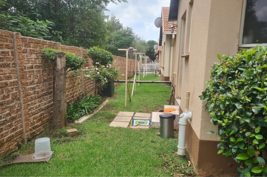 2 Bedroom Property for Sale in Kew Gauteng