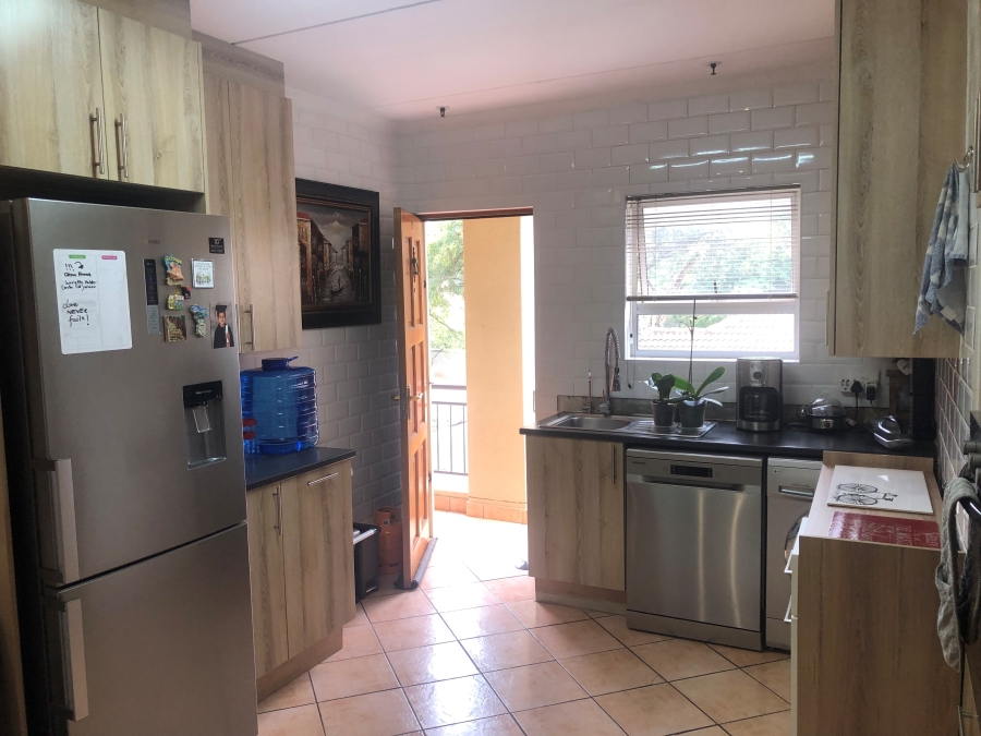 2 Bedroom Property for Sale in Bryanston Gauteng