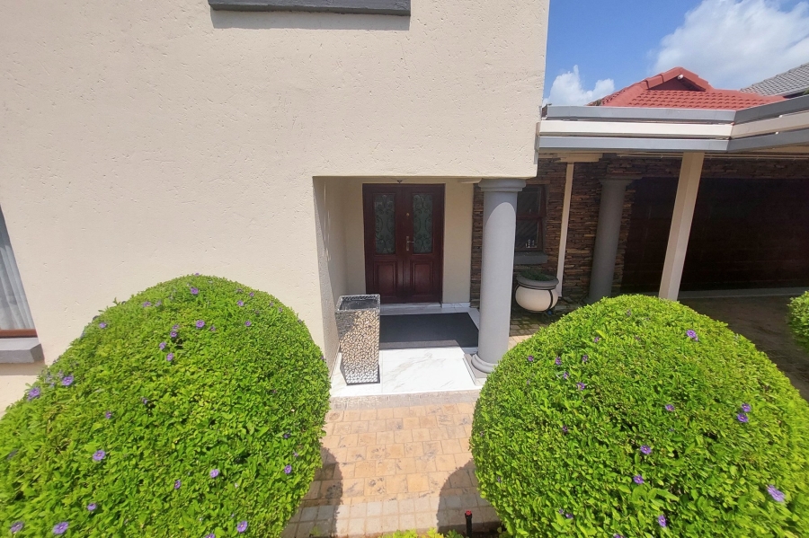 3 Bedroom Property for Sale in Wierda Crest Estate Gauteng