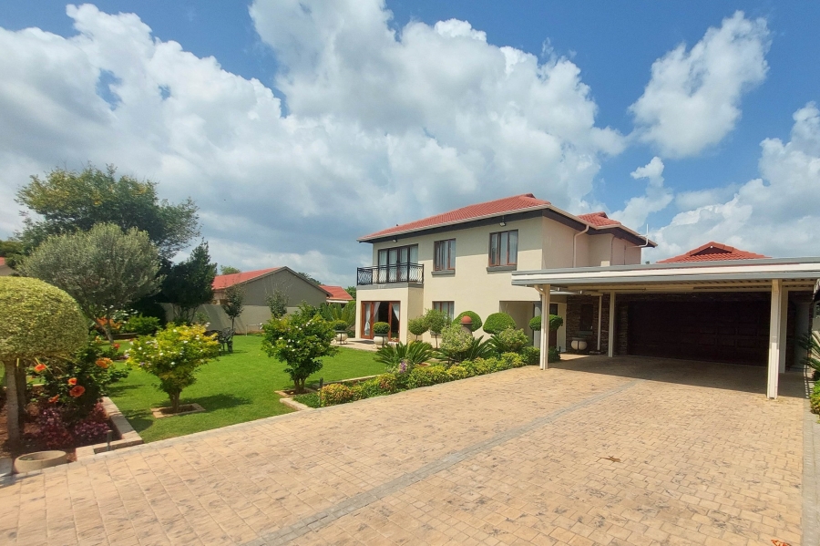 3 Bedroom Property for Sale in Wierda Crest Estate Gauteng