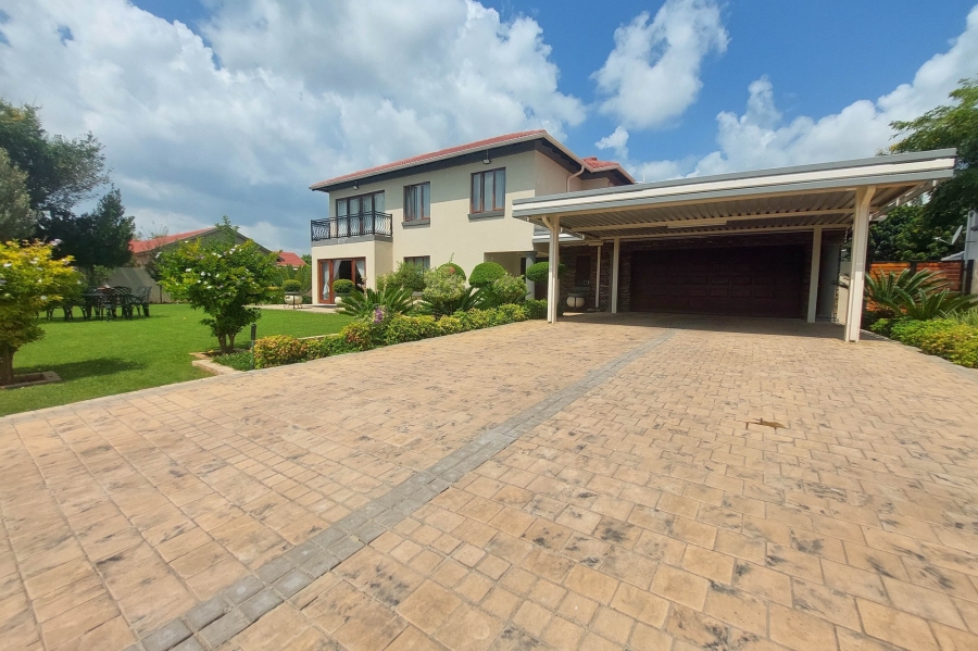 3 Bedroom Property for Sale in Wierda Crest Estate Gauteng