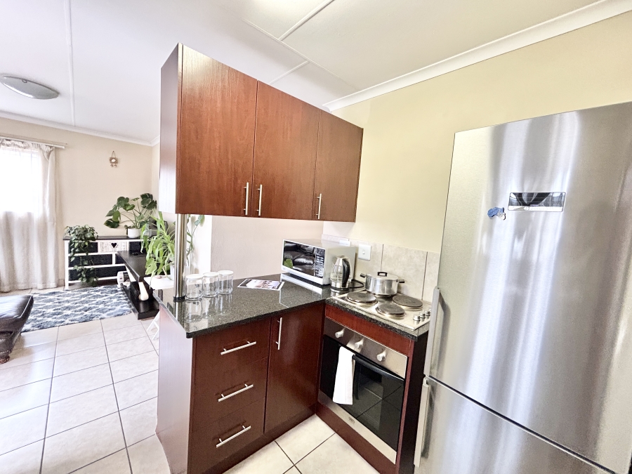 3 Bedroom Property for Sale in Kosmosdal Gauteng