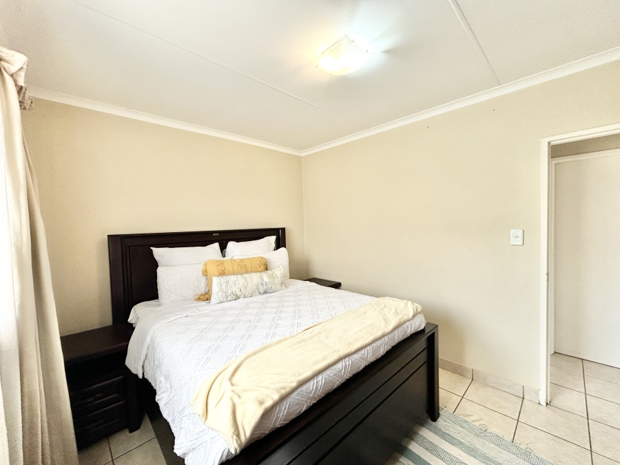 3 Bedroom Property for Sale in Kosmosdal Gauteng