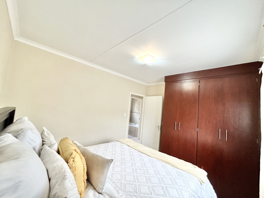 3 Bedroom Property for Sale in Kosmosdal Gauteng