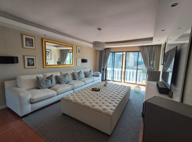 4 Bedroom Property for Sale in Bassonia Gauteng