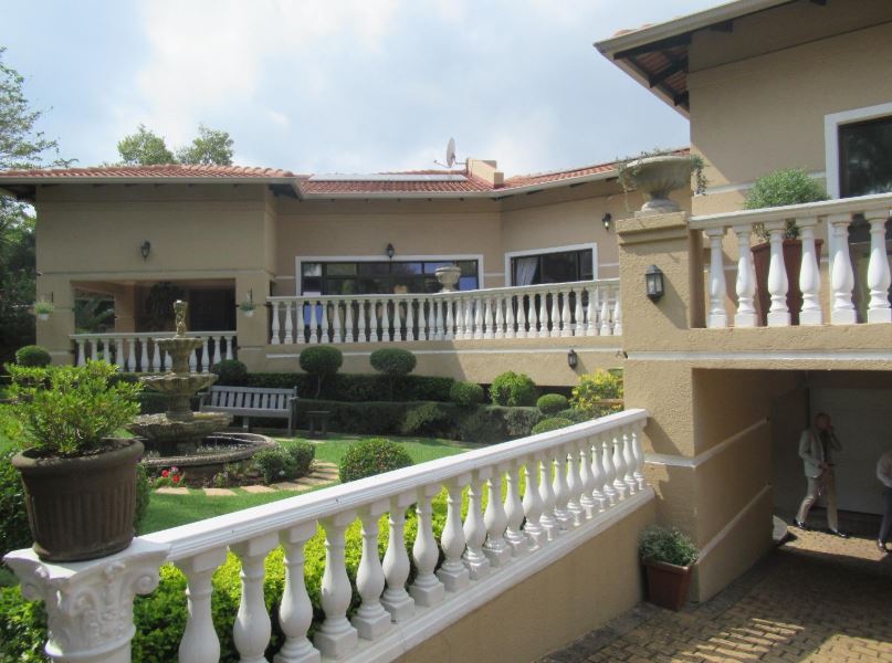4 Bedroom Property for Sale in Bassonia Gauteng
