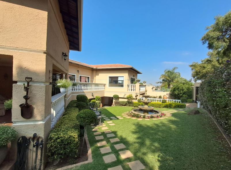 4 Bedroom Property for Sale in Bassonia Gauteng