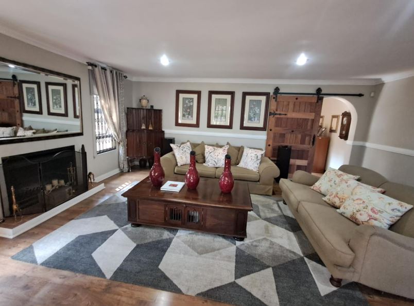 4 Bedroom Property for Sale in Bassonia Gauteng