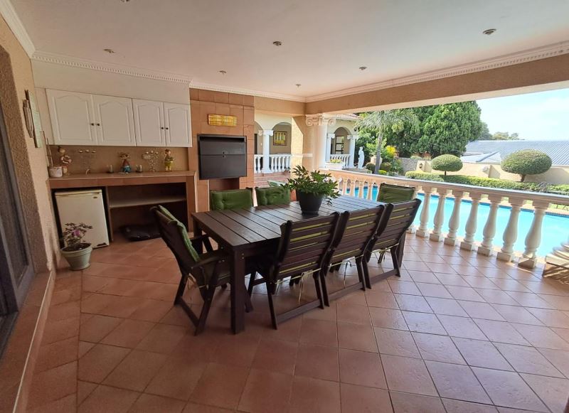4 Bedroom Property for Sale in Bassonia Gauteng