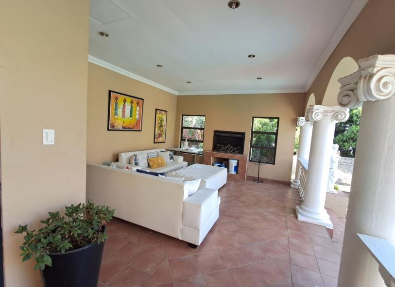 4 Bedroom Property for Sale in Bassonia Gauteng